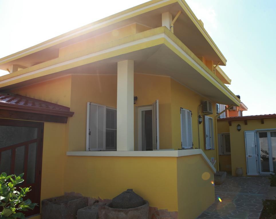 B&B Terre Del Sinis Cabras Exterior foto