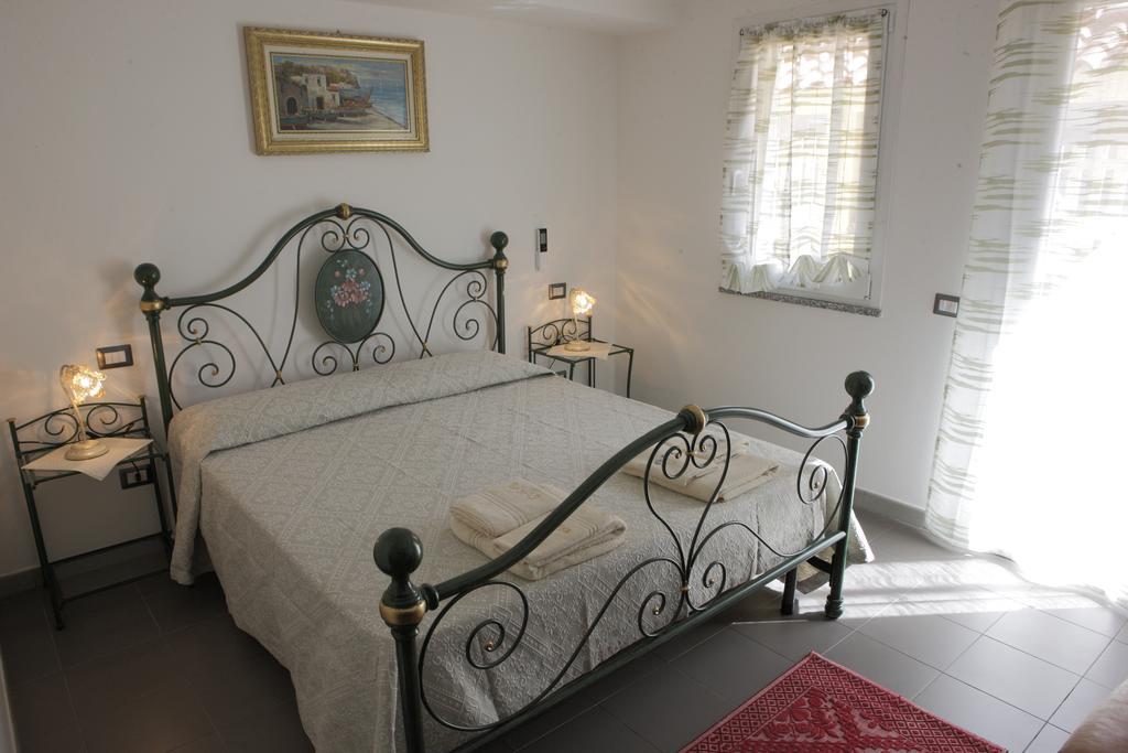 B&B Terre Del Sinis Cabras Habitación foto