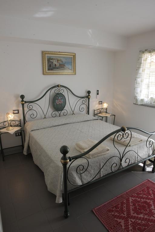 B&B Terre Del Sinis Cabras Habitación foto